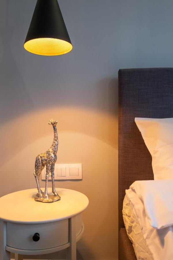 Designer & Cozy 2Bd Flat With A Parking In The City Center By Flat Mаnager София Экстерьер фото